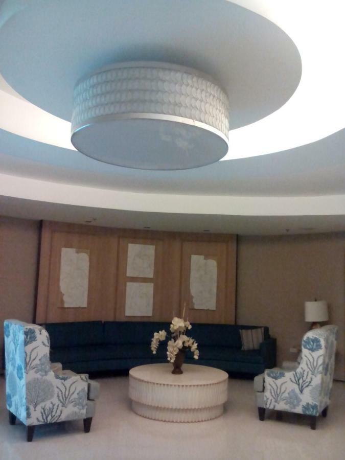 Staycation Dream Condotel Manila Exteriör bild