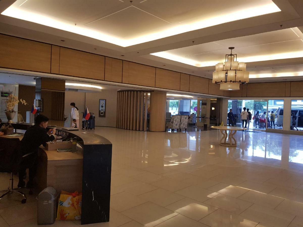 Staycation Dream Condotel Manila Exteriör bild